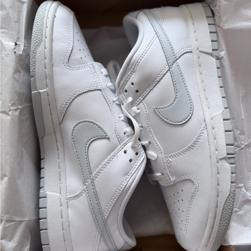 Nike White and Gray Men's Sneakers